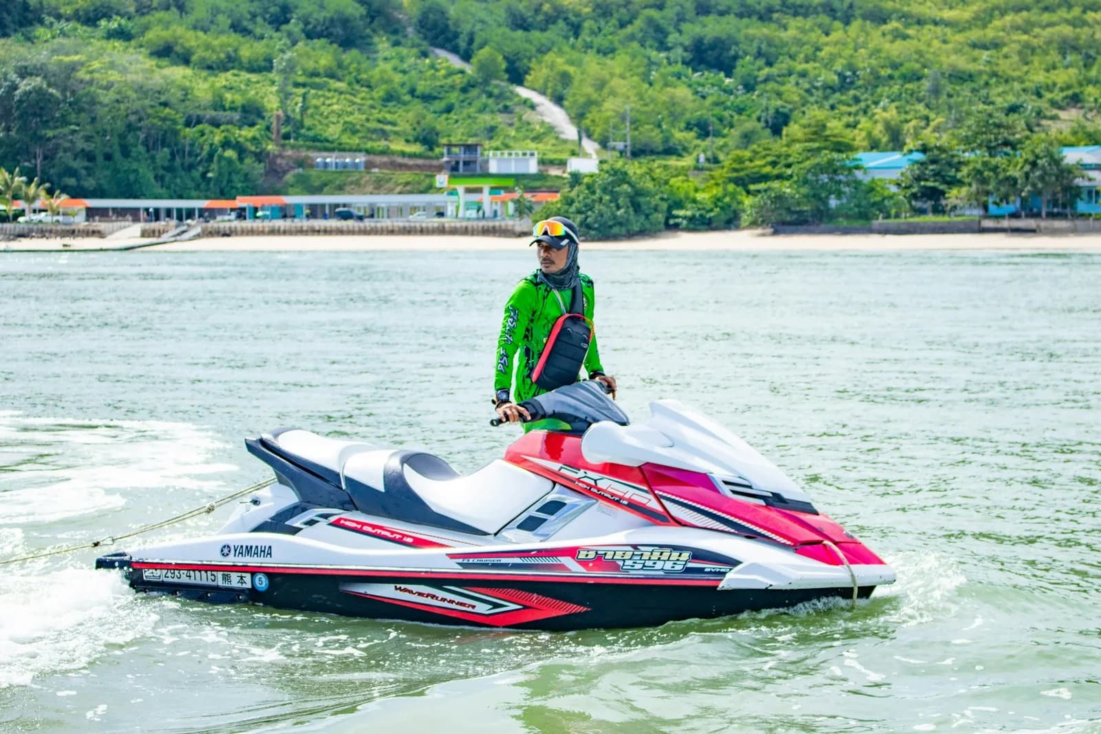 Yamaha GP1900 performance jet ski racing on the Dubai sea — photo 1